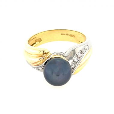 Black Pearl & Diamond Tri Coloured 18ct Ring